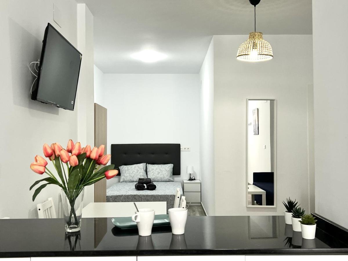 Los Tilos Suites-Vialia Málaga Kültér fotó
