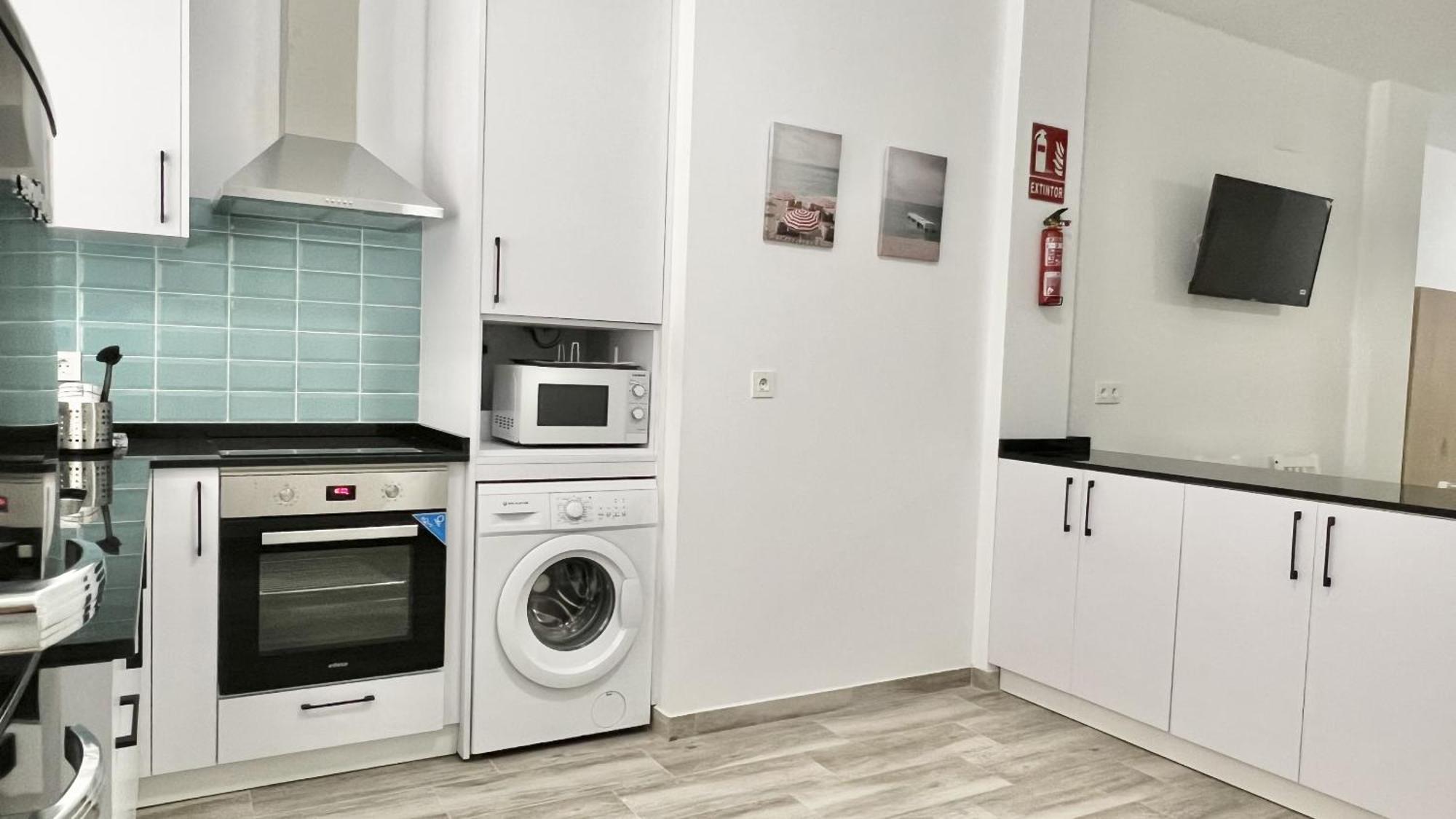 Los Tilos Suites-Vialia Málaga Szoba fotó